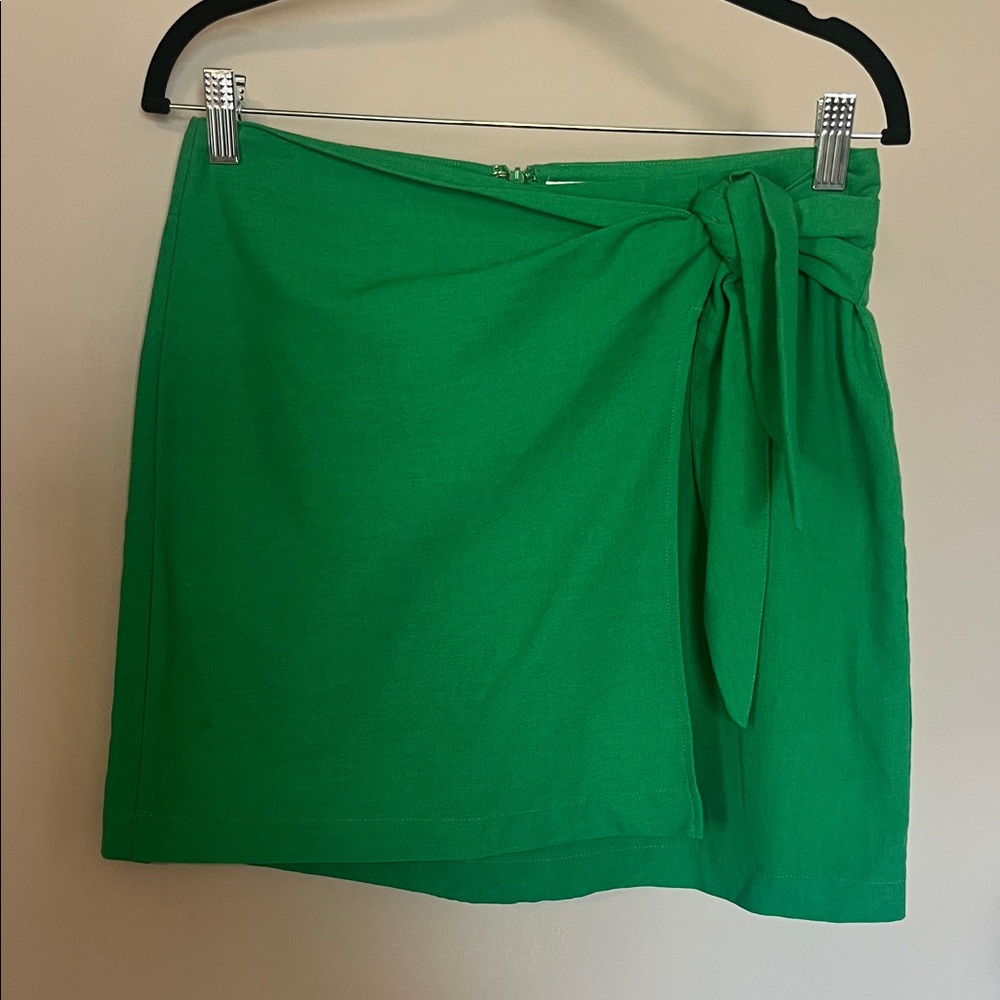 Gilli Vibrant Green Mini Skirt